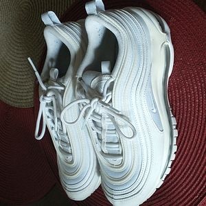 Nike Shoes *HOST PICK*